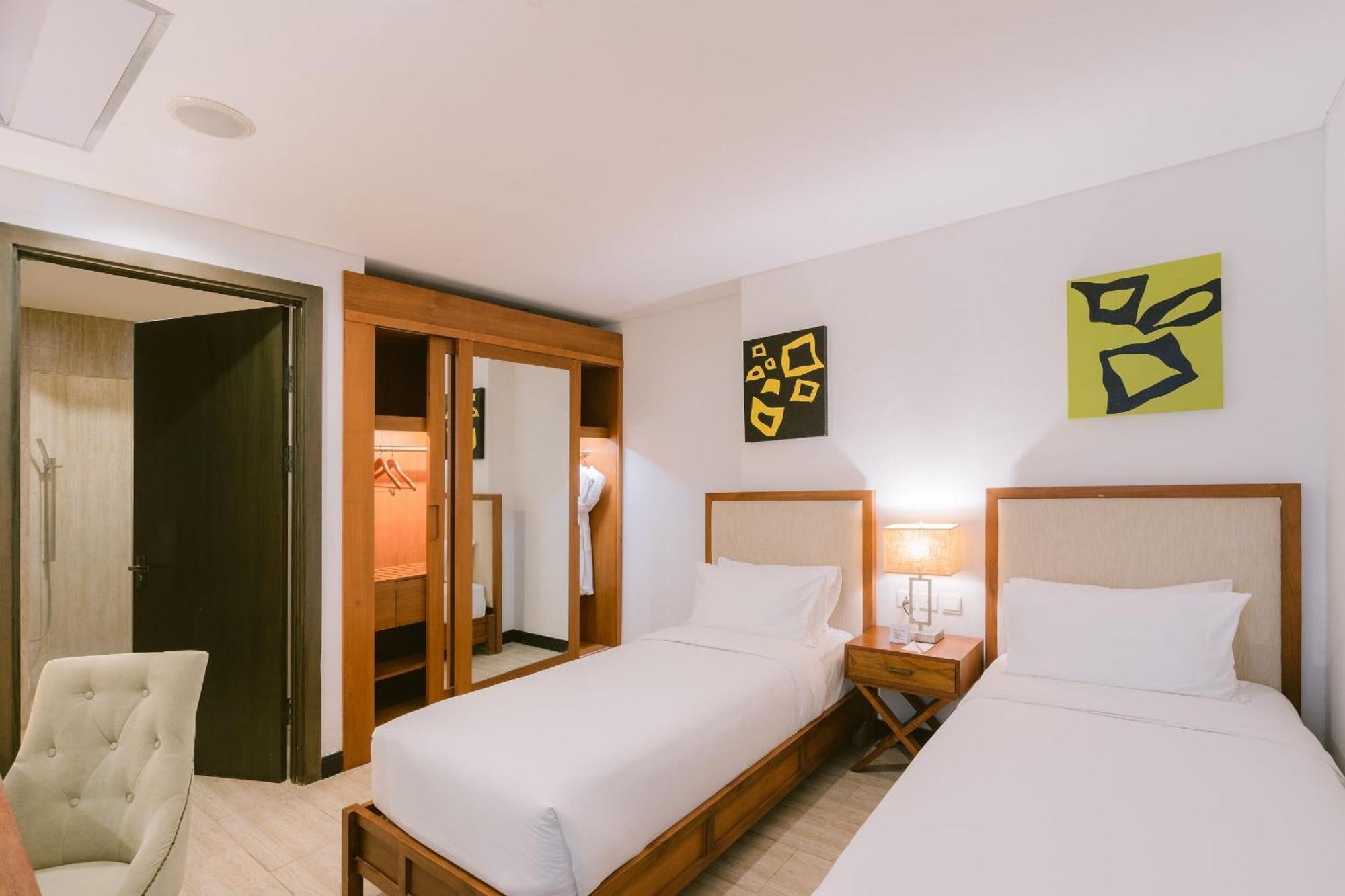 Lv8 Resort Hotel Canggu Dış mekan fotoğraf