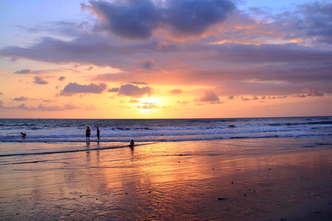 Lv8 Resort Hotel Canggu Dış mekan fotoğraf